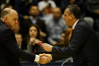 PAKUJU MU OTKAZ! Trener pred SMENOM uoči meča Zvezda - Real!