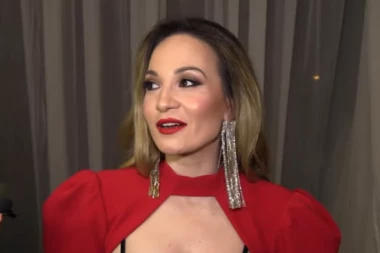 BLAM! Jelena Tomašević pomešala mladence na svadbi!