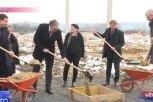 Vučić na polaganju kamena temeljca za fabriku Bizerba: Prosečna bruto plata će biti preko 1.100 evra
