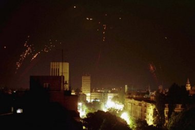 HRVATSKA HISTERIJA se ne smiruje! Komšije tvrde da je Srbija sama tražila i zaslužila NATO bombardovanje! Govor Vučića nazivaju "kuknjavom"!