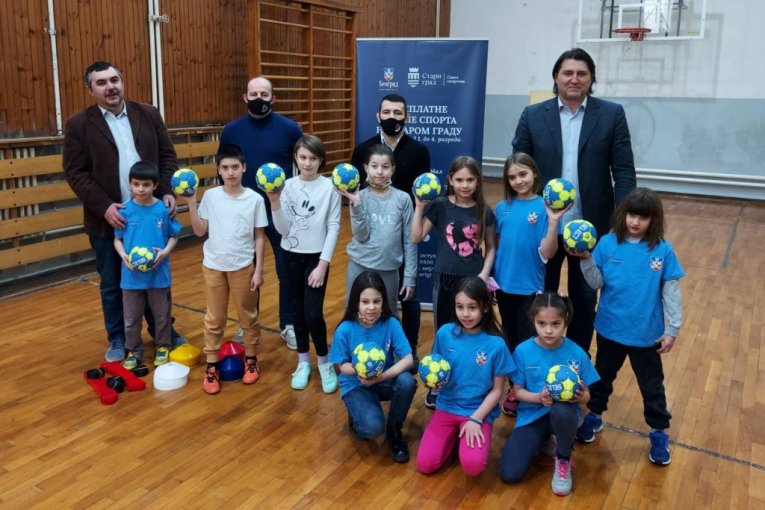 Sportski savez Srbije podržao je besplatnu školu rukometa na opštini Stari grad!