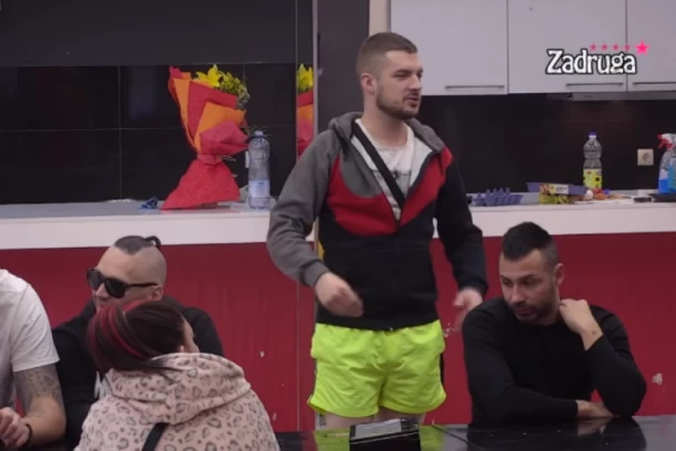 Ona je BOLESNA: Gruja i Mima ušli u ŽESTOKI obračun, ona ga ISPONIŽAVALA pa UDARILA na ženu! (VIDEO)