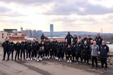 ŠAH NA KALEMEGDANU: Fubaleri Fejenorda jutro pred meč iskoristili za relaksaciju!