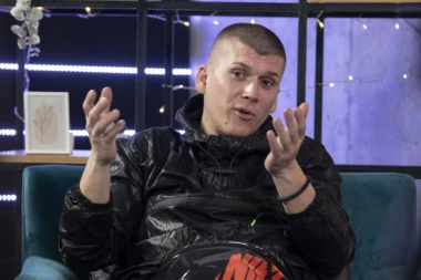 Zadrugarka Čorbi nudila USLUGE pre Zadruge: Progovorio o svim detaljima AFERE, prepiske su DOKAZ! (FOTO)