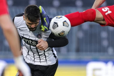 ZAMENA ZA VUJAČIĆA: Partizan umesto Crnogorca dovodi SVOJE DETE!