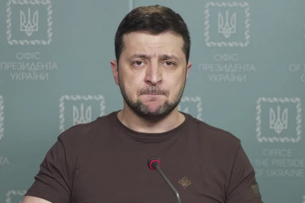 ZELENSKI SE SPREMA ZA PREGOVORE? Evo šta planira da ustupi Rusiji u zamenu za mir, ali i svoj ostanak na čelu Ukrajine! TVRDNJE OPOZICIJE!