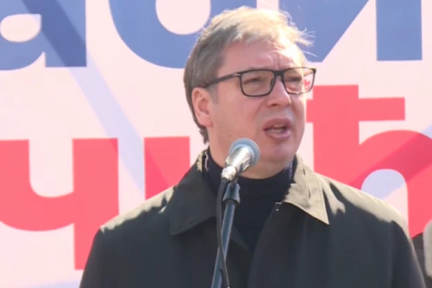 VUČIĆ U OBRENOVCU: Mnogo smo toga uradili ovde, spremni smo za veliku i dobru budućnost (FOTO)