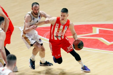 BORBA U PIONIRU! Tvrd je Derbi voćka čudnovata, ali Zvezda ima jake zube! (VIDEO)