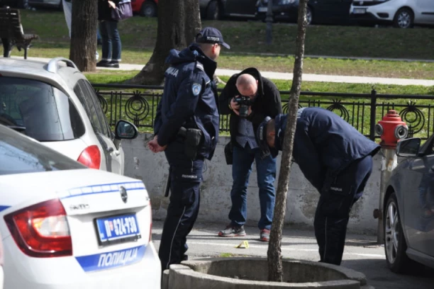 TROJE LJUDI IZBODENO U CENTRU BEOGRADA!