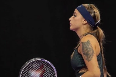 RUMUNKA NE PRESTAJE DA MAMI UZDAHE: Ovaj put je RAZNEŽILA mnoga srca!