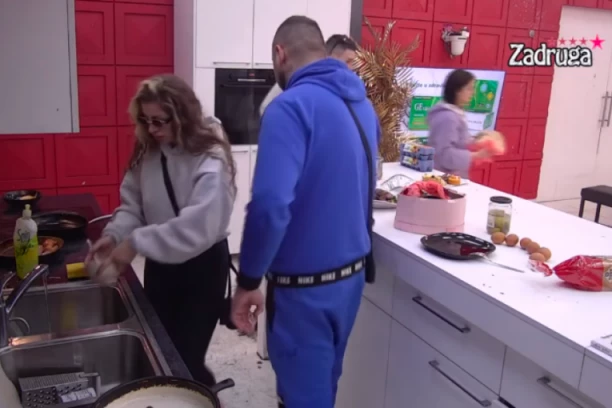 Dalila na sve načine pokušava da se PRIBLIŽI Caru: Dragojevićka ZAKAČILA Filipa u prolazu, a njegova reakcija je sve ŠOKIRALA! (VIDEO)