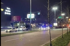 MLADIĆ SLUPAO AUTO, TEŠKO POVREĐENA DEVOJKA! Nakon nesreće KOD "Ušća" s OCEM pokušao da ukloni tragove i audi