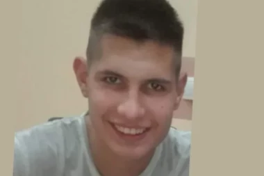 NESTAO STEVAN IZ INĐIJE: Poslednji put viđen kako kupuje autobusku kartu, porodica moli za pomoć (FOTO)