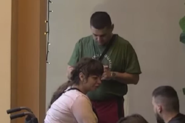 Palo suočavanje Miljane i Zole! Bebica slušao EMOTIVNI RAZGOVOR, Kulićeva MAZI bivšeg, on IZGOREO! (VIDEO)