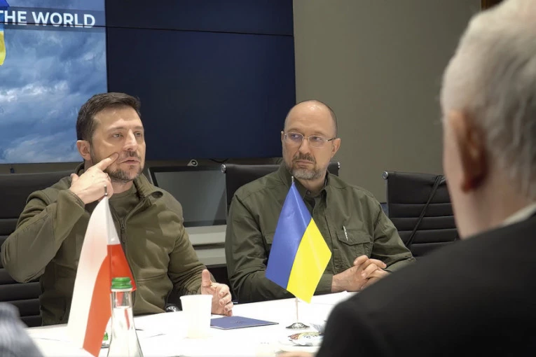 IZ KIJEVA U BERLIN POSLAT ULTIMATUM! Saradnik Zelenskog obrazložio šokantnu odluku: Prvo uvedite embargo na naftu!