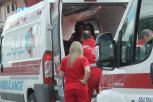 TEŠKA SAOBRAĆAJKA NA PUTU BOLJEVAC-SOKOBANJA: Sanitetsko vozilo sletelo s puta, vozač i četiri pacijenta prebačeni u KC Niš