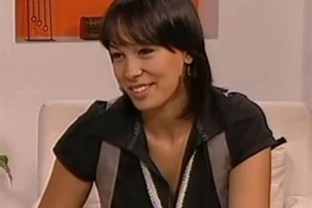 BIVŠA RIJALITI UČESNICA POKUŠALA DA SE UBIJE: PREDOZIRALA se lekovima, roditelji zatekli JEZIVU SCENU, nezapamćen SLUČAJ koji je POGODIO celu Srbiju!