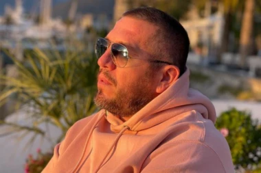 Poznati pevač saznao za TUMOR koji ga je jeo, BOLEST ga samlela u krevet: Ćemo otkrio POTRESNE detalje lečenja opake BOLJKE! (FOTO)