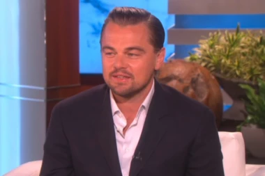 Leonardo Di Kaprio smuvao DUPLO MLAĐU manekenku: Raskinuo sa Kamilom, pa kroz šake propustio NJU! (FOTO)