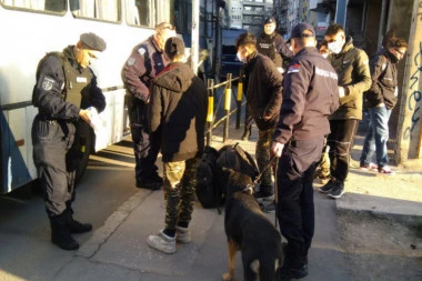 KIŠOBRAN MI JE SPASAO ŽIVOT: Ispovest žene koju su napali migranti, sve se odigralo u centru Beograda!