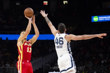 BOGDAN SE "ZAPALIO": Partija sezone MAESTRALNOG Bogdanovića, izrešetao koš jednog od najboljih timova NBA lige!