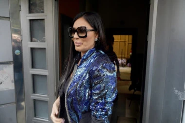 Ceca Ražnatović POSTALA PLAVUŠA: Kakva TRANSFORMACIJA, pevačica više ne izgleda isto i ne, nije PERIKA! (FOTO)