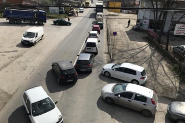 VELIKE GUŽVE NA IBARSKOJ MAGISTRALI: Formiraju se dugačke kolone! OVU deonicu ZAOBIĐITE!