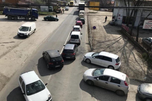 VELIKE GUŽVE NA IBARSKOJ MAGISTRALI: Formiraju se dugačke kolone! OVU deonicu ZAOBIĐITE!