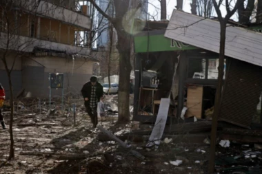 UBIJENO 56 ljudi u domu za stare u Luganskom!? Preživeli OTETI! Mestu tragedije NEMOGUĆE prići!