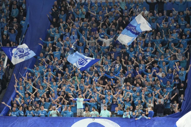 STIGAO ODGOVOR ZA PAROLE PROTIV RENDŽERSA: Navijači Zenita na srpskom poslali poruku Delijama (FOTO)