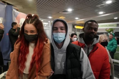 Breskvica i Vojaž uhvaćeni ZAJEDNO na istom mestu: Bivši par se prvi put nakon RASKIDA sreo baš OVDE, svi su gledali u njen izraz lica! (FOTO)