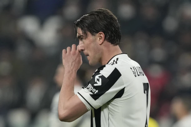 Fudbaler Čukaričkog zaludeo Evropu: Dušan Vlahović dobija konkurenciju!