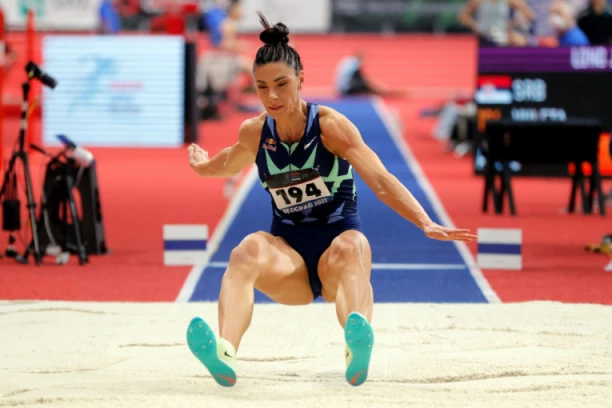 ARENA JE ZANEMELA: Srpska gracija je poletela, ali očekivanog ishoda za sada nema!