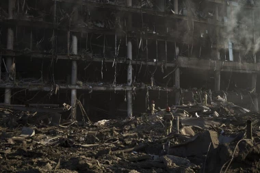 RUSI NASTAVLJAJU RAKETNE NAPADE NA CIVILNU INFRASTRUKTURU: Ukrajinci javljaju da ruske snage pokušavaju da zauzmu naselja na istoku zemlje