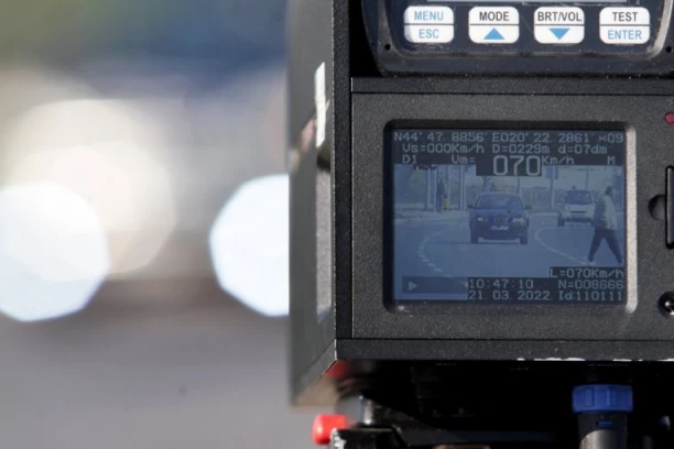 STIŽU "NEVIDLJIVI" RADARI! Niko neće znati gde se nalaze, KAZNE STIŽU AUTOMATSKI! Evo kada počinju da snimaju!