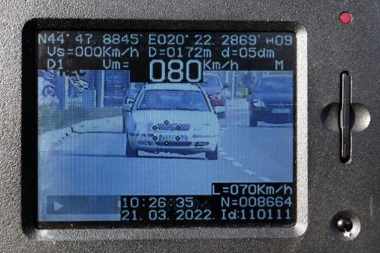 KAMERE KOJE NE PRAŠTAJU! Superradari na 30 lokacija rade 24 sata: Beleže čak 9 prekršaja, kazne stižu na kućnu adresu, bez OPOMENE