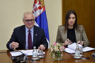 Vujović potpisala ugovore za realizaciju šest projekata za čistiji vazduh u Beogradu