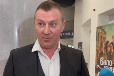 Baja se TAJNO VENČAO sa 19 godina MLAĐOM, rodila mu je DVOJE DECE, a onda se RAZVEO: Folker otkrio gde sada ŽIVI, a devojke i dalje SEKU VENE za njim! (VIDEO)