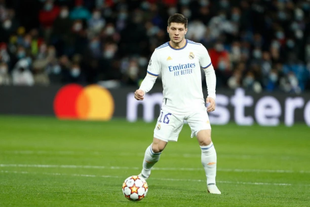 ŠPANCI UDARILI NA LUKU: Jović je LENJI duh!