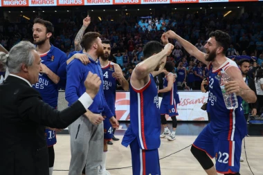 BOLJE DA SU STAVILI ŠLEM UMESTO KRUNE: Srpski dželat PRESUDIO Madriđanima!