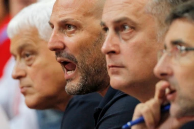 PUKAO MU JE FILM: Liga je NEREGULARNA, sudije su LOPOVI! Slavni trener više nije mogao da ĆUTI! (VIDEO)