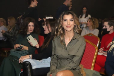 Prinova u domu Jovane Pajić! Pevačica podelila lepe vesti: Za sreću je potrebno malo! (FOTO)