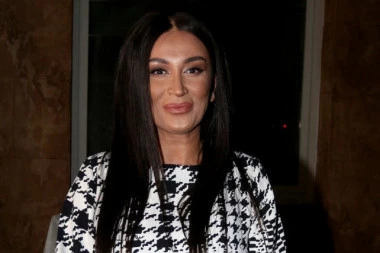 Saša Lazić je TUŽIO ČEKIĆEVU zbog hita "Cipele", a sada progovorio o SKANDALU: "Andreana je bila samo gost!" - Autor pesme otkrio sve detalje, kako li će pevačica reagovati?