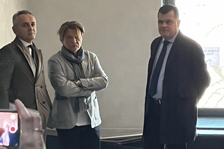 BJELOGRLIĆ NA OPTUŽENIČKOJ KLUPI! Glumac stigao u sud, OČEKUJE SE I DOLAZAK GAGE ANTONIJEVIĆA! (VIDEO)