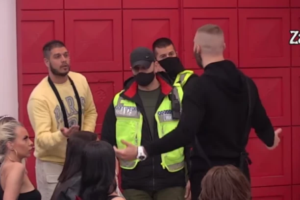 HAOS ne prestaje! OBEZBEĐENJE uletelo u Belu kuću, Dejan i Mensur se ne SMIRUJU! (VIDEO)