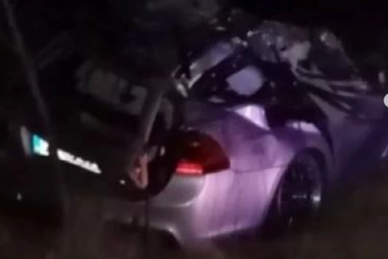 DVOJE MRTVIH! Teška saobraćajna nesreća na putu Drenovac - Mališevo!