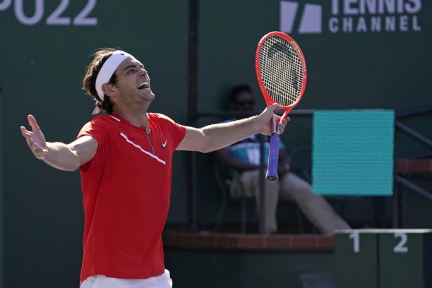 Suvereno do titule: Fric pokorio Istburn!