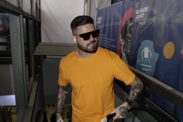 Mc Stojan ŽESTOKO PONIZIO kolege! Reper jednom rečenicom napravio HAOS: Sa nastupa dolazim sa najviše novca! (VIDEO)