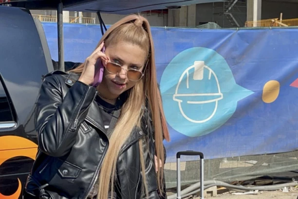 RASKID na pomolu?! Ksenija Knežević BESNA na dečka, ŽESTOKO mu ODBRUSILA pa prekinula vezu! (VIDEO)