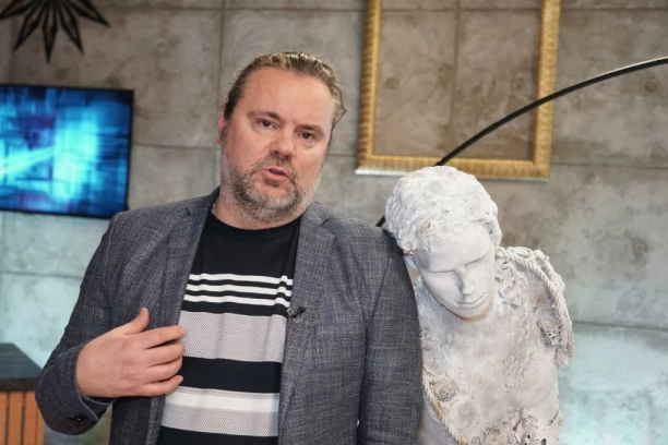 Željko Šašić UZNEMIRIO JAVNOST izjavom o devedesetim godinama: "Bilo je pucnjava, tu sam negde bio!" Pevač otkrio s kojim OPASNIM MOMCIMA se družio